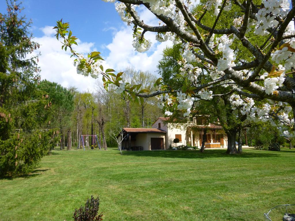 Maison De Vacances Macou 2 Capdrot Экстерьер фото
